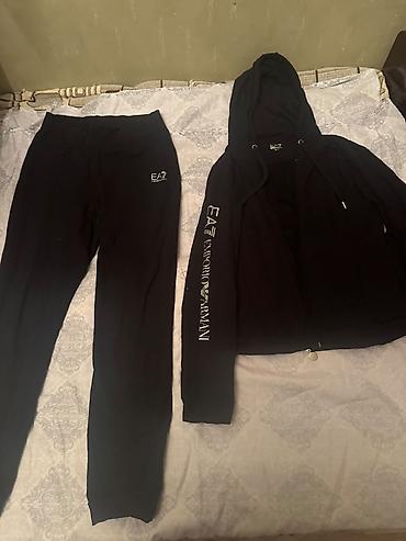 emperio armani: Emporio Armani sportivniy kostyum satilir. Cox az geyinilib, ela — 6