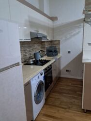 Uzunmüddətli kirayə mənzillər: Sumqayıt şəhəri Sülh küçəsi ilə "Göyərçin"dən aşağı düşdükdə -da lalafo.az — 16 Uzunmüddətli kirayə mənzillər: Sumqayıt şəhəri Sülh küçəsi ilə "Göyərçin"dən aşağı düşdükdə — 16