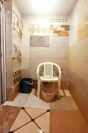 Uzunmüddətli kirayə mənzillər: Kirayə verilir: 1 otaqlı evi işdiyən yada tələbə Oğlanlara verilir üç — 7