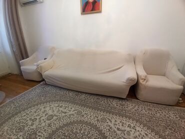 советский мебель: Диван-кровать, цвет - Зеленый, Б/у