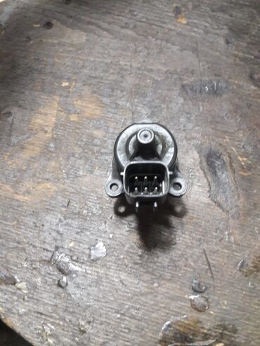 Digər kuzov detalları: Mercedes 212 kuza buferde olan abirsovka ve Hunday sanata abirsovkasl — 21