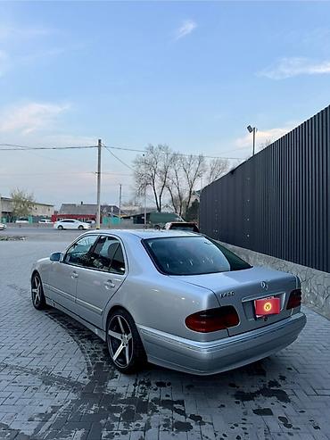 рул мерс 210: Mercedes-Benz E-Class: 2000 г., 4.3 л, Автомат, Газ, Седан — 2