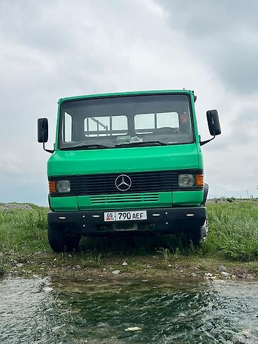 Коммерциялык транспорт: Жүк ташуучу унаа, Mercedes-Benz, Стандарт, 5 т, Колдонулган — 2
