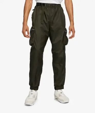 new yorker kikinda: Nike sportswear repel tech pack men's lined woven pants vel. L novo
dq