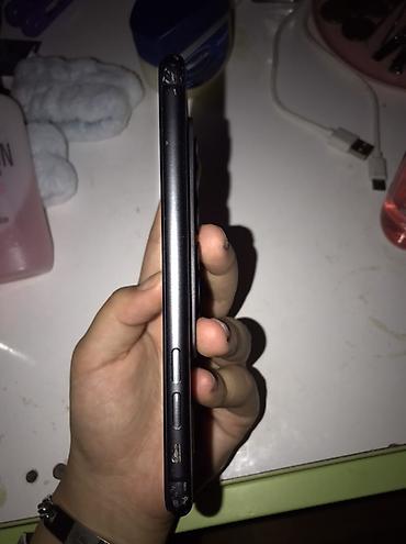 Mobil telefonlar: IPhone 11, Qara, Face ID — 7