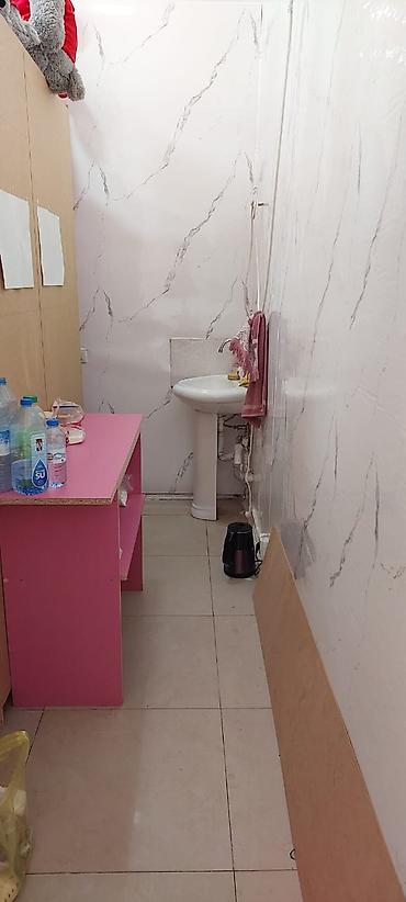 podium boutique: Bakıda gözəllik və aksessuar mağazası üçün tam hazır vitrin və mebel — 10