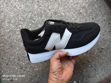 Trainers: New Balance, 41