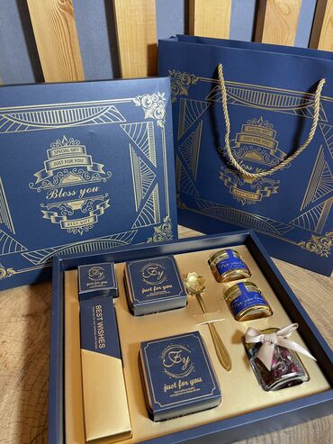 полезные подарки: Подарочный набор Синий • Коробка, Сумка • Мёд в баночках - 2 шт •