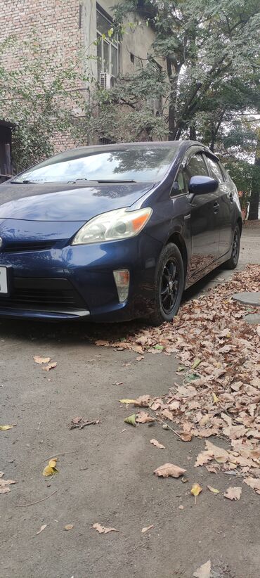 Toyota: Toyota Prius: 2013 г., 1.8 л, Вариатор, Гибрид