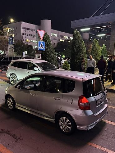 windom 2003: Honda Fit: 2003 г., 1.3 л, Вариатор, Бензин, Хэтчбэк — 3