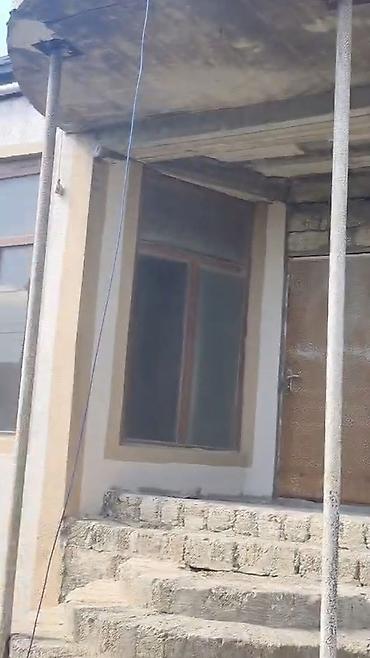 sumqayit satilan evler: Satılır: Həyət evi və torpaq sahəsi - 4 tərəfi hasarlı, darvazalı — 3