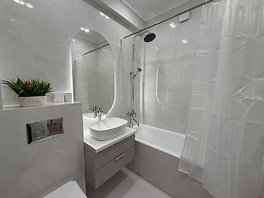 Продажа квартир: 2 комнаты, 43 м², Элитка, 11 этаж, Евроремонт — 12