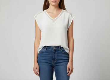 bluzki z tiulem: Women's blouse, size L