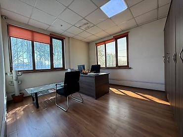 Аренда зданий: Сдаётся коммерческая здание в районе Фучика/Ленская. Общая площадь — 2