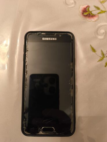 Samsung: Samsung Galaxy A3 2016, 16 GB, rəng - Ağ, Qırıq