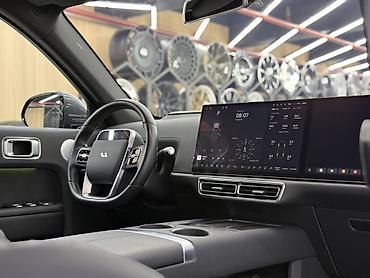 уна: Lixiang L7: 2024 г., 1.5 л, Автомат, Электромобиль, Кроссовер — 7