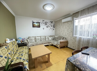 Həyət evləri və villaların satışı: 3 otaqlı, 70 kv. m, Orta təmir — 1