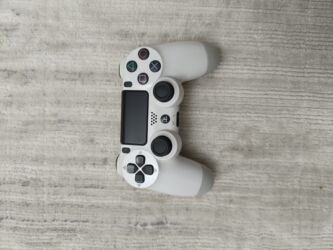 ps4 ремонт: Проводной джойстик Dualshock 4 в белой расцветке sony PlayStation 4, в