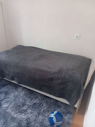tek carpayı: İşlənmiş, Təknəfərlik çarpayı, Bazasız, Matras ilə, Siyirməsiz, Azərbaycan