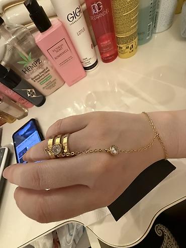 золото сепочки: Золотой браслет-риджулет (браслет-«hand chain»): тонкая цепочка на — 1