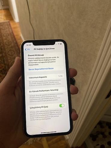 Apple iPhone: IPhone 11, Ağ, Face ID — 7