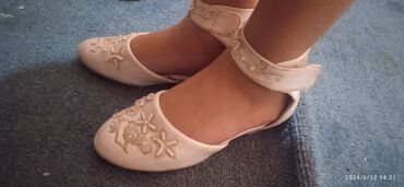 белоснежные туфли: Туфли