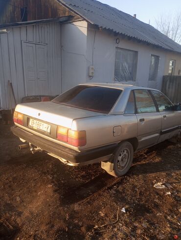 Audi: Audi 100: 1990 г., Механика, Седан — 2