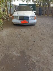 обмен машинами с доплатой: Mercedes-Benz W124: 1989 г., 2.3 л, Механика, Бензин, Седан