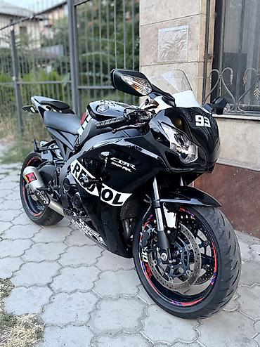 rr: Спортбайк Honda, 1000 куб. см, Бензин, Взрослый, Б/у — 1
