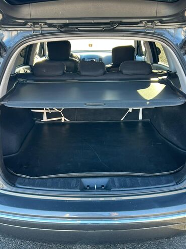 Hyundai: Hyundai i30 CW (universal) – tünd boz rəngdə, şəhərdaxili və ailə — 7