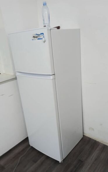 холодильник бытовой: Холодильник Б/у, Двухкамерный, 53 * 143 *