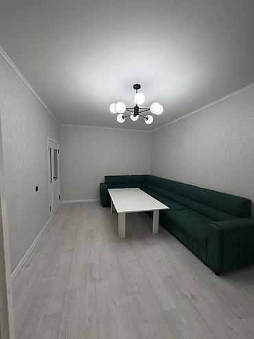 flat osh: 📢 Срочно продается 1-комнатная квартира! 🏠 105 серия 📐 Площадь: 35 м² — 2