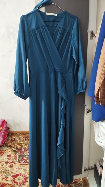 вещи на девочку 4 года: Күнүмдүк көйнөк, Made in KG, Күз-жаз, Узун модель, Жибек, Трапеция, 4XL (EU 48)