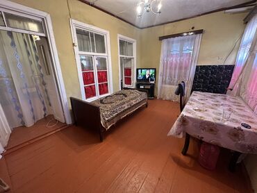 Həyət evləri və villaların satışı: 4 otaqlı, 235 kv. m, Kredit var, Orta təmir — 4