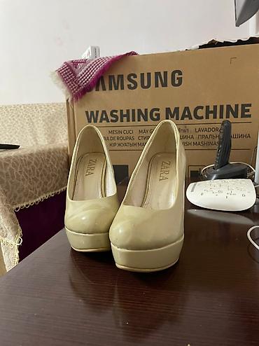 dəri godekce: Tuflilər, Zara, Ölçü: 35.5, rəng - Bej, İşlənmiş — 2