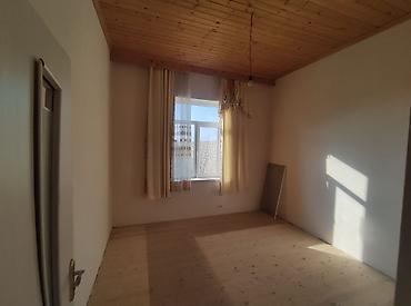 Həyət evləri və villaların satışı: Satılır: həyət evi - Plan: geniş zal, iri mətbəx, sanitar qovşağı — 15