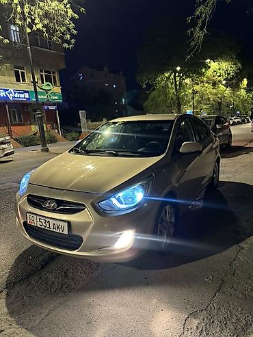 solaris accent: Hyundai Solaris: 2012 г., 1.6 л, Автомат, Бензин, Седан — 5