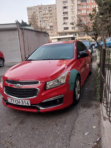 Chevrolet: Chevrolet Cruze sedan - Kuzov: sedan, parlaq qırmızı rəng - Mühərrik — 2