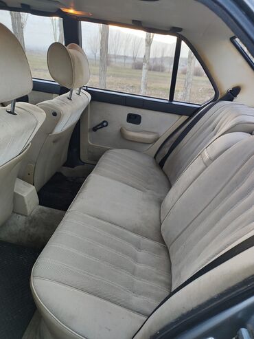 BMW: BMW 5 series: 1982 г., 2.8 л, Механика, Седан — 5