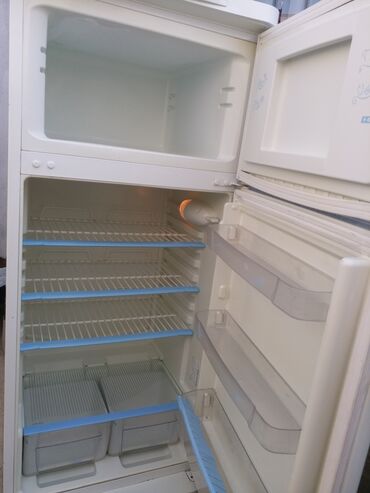 İçki texnikası: İşlənmiş 2 qapılı Indesit Soyuducu Satılır