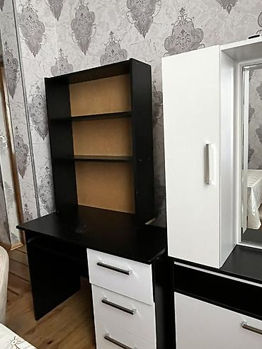 мебель для салона красоты бу: Mebel dəsti – tualet masası və iş/oxu masası - Rəng: ağ–qara — 2