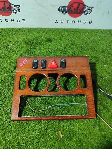 om6: Центральная консоль Mercedes-Benz E-CLASS W210 OM602 2.9 1997 (б/у) — 1