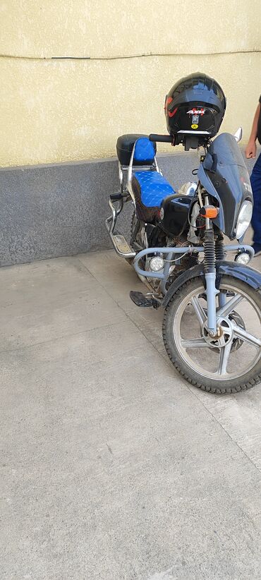 мотоцикл с автоматической коробкой передач: Классический мотоцикл 150 куб. см, Бензин, Взрослый, Б/у