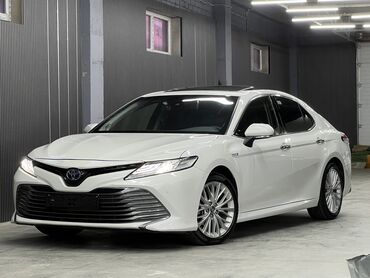 Toyota: Toyota Camry: 2018 г., 2.5 л, Вариатор, Гибрид, Седан