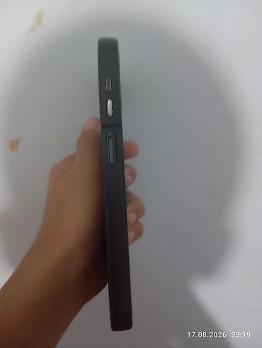 telefon alti: Samsung Galaxy A13 — 10