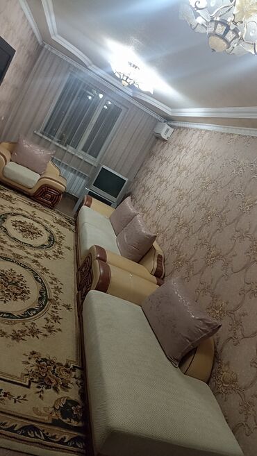 Комплекты мягкой мебели: Мягкая мебель: комплект диванов для гостиной Состав: - 2 широких