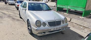 mersedes c250: Mercedes-Benz E 240: 2.6 l | 2000 il Sedan — 1