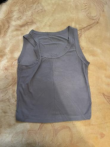 Dəstlər, kostyumlar: Qadın geyim dəsti - Qara rəngli, kvadrat dekolteli qolsuz top: Ön — 15