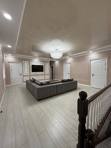 Продажа коттеджей и домов: 📍ул. Ахунбаева 🔘9-комнат 🔘2 этажа 🔘200,8м² Продается современный — 3