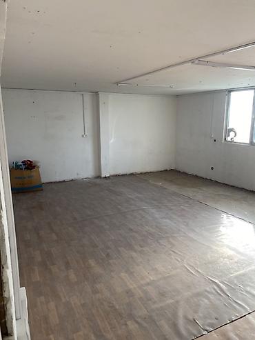 open space: Сдаю Швейный цех, 75 м², Электричество, Система кондиционирования, С отдельным входом, С отдельным санузлом, С парковкой — 4